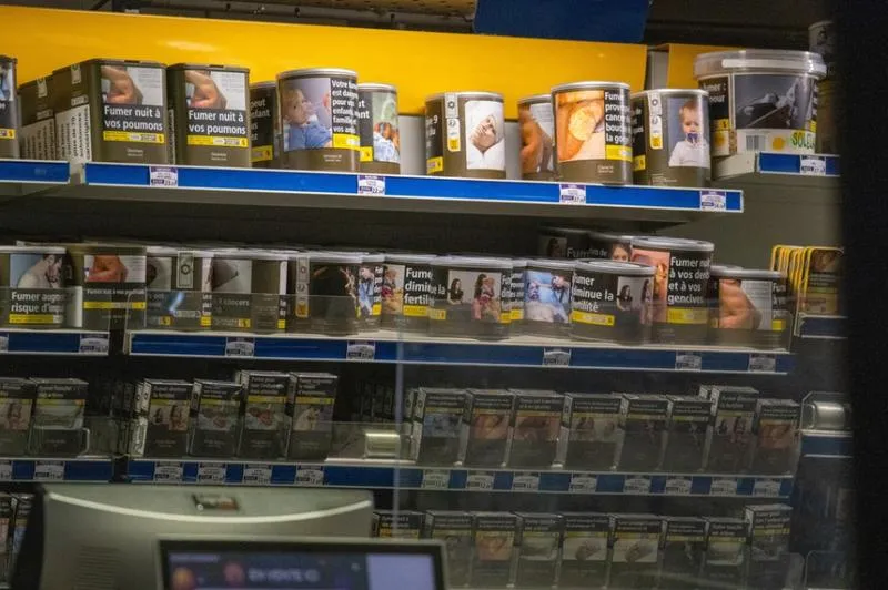 Ile papierosów można legalnie przewieźć do Francji w 2026 roku? Sprawdź!