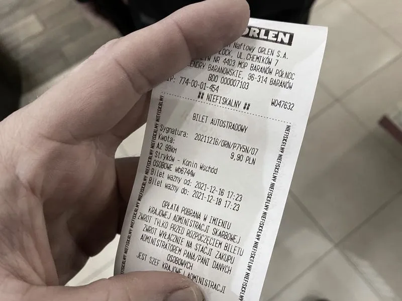 Ile ważny jest bilet autostradowy w podróży po Polsce?