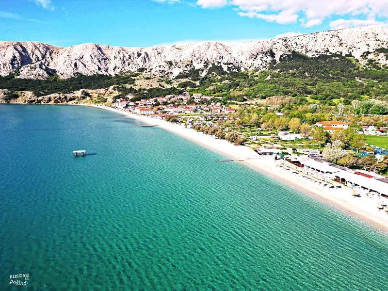 Jak dojechać na wyspę Krk – praktyczny przewodnik dla podróżnych