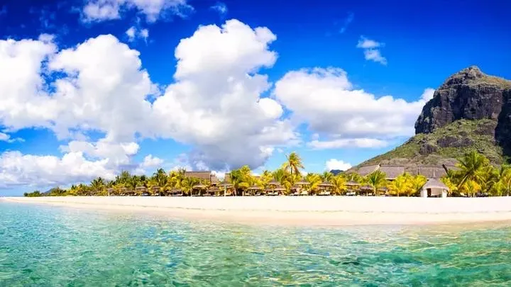 Jak długo trwa podróż lotnicza z Katowic na Mauritius? Sprawdź!