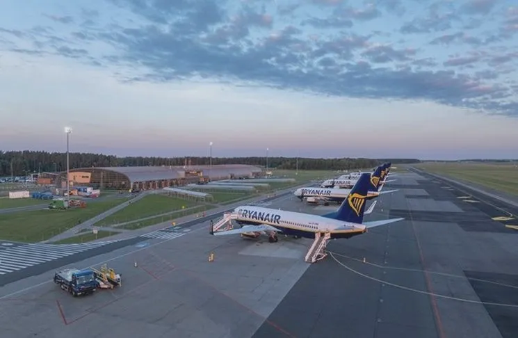 Jak skutecznie zapłacić za bilet Ryanair? Poradnik dla podróżnych