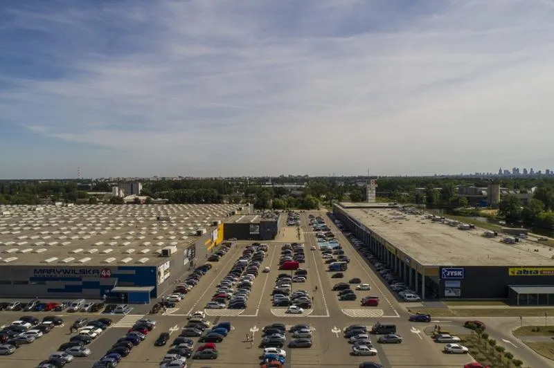 Kiedy wybrać się do Wólki Kosowskiej? Odkryj najlepszy czas na wizytę