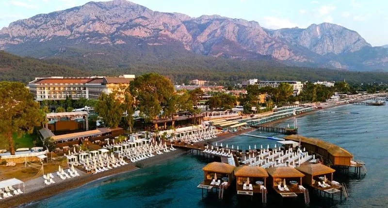 Najlepsze sposoby, jak dojechać z Kemer do Antalyi – przewodnik dla podróżnych