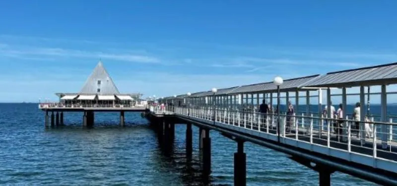 Najlepsze sposoby na dojazd ze Świnoujścia do Heringsdorf – odkryj swoją trasę!