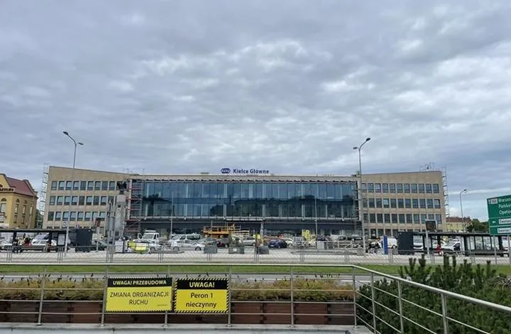 Ceny parkingów w pobliżu dworca PKP