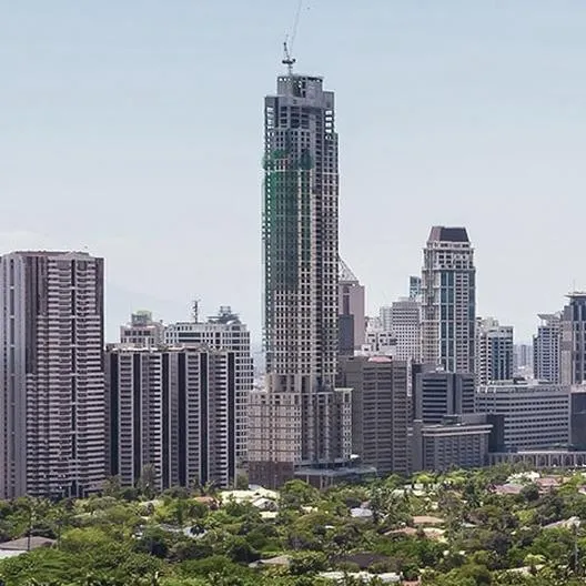 Lot z Dubaju do Manili